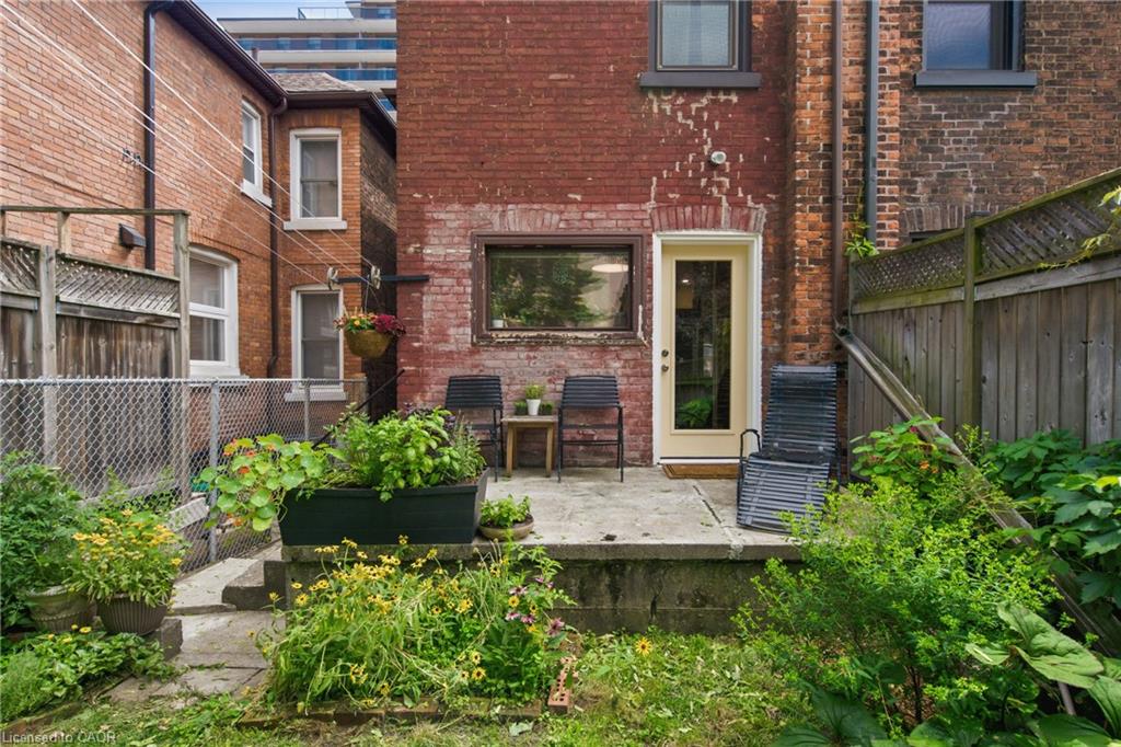 22 Spring Street Property Photo 47