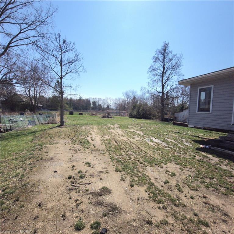 110 Queen Street E Property Photo 2