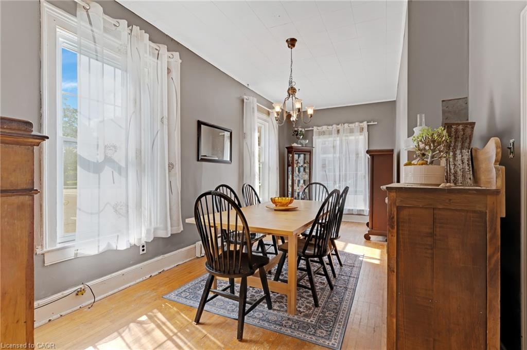 39 Albert Street W Property Photo 16