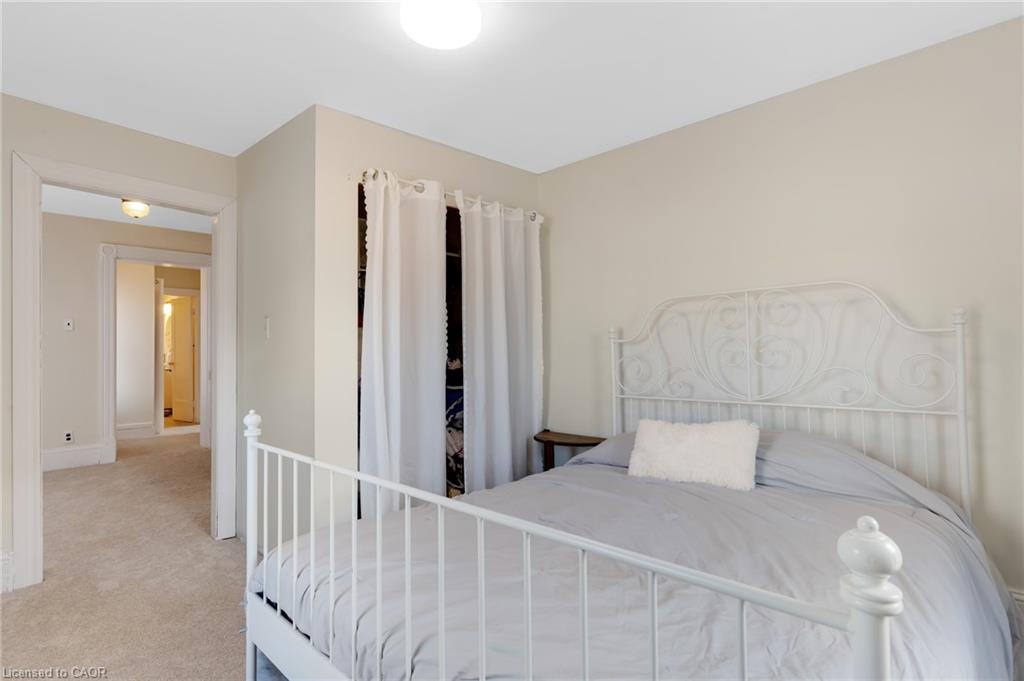 39 Albert Street W Property Photo 25