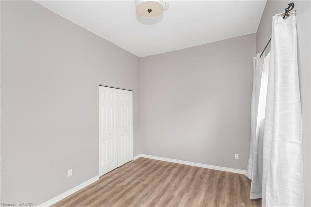 116-118 Lock Street E Property Photo 29