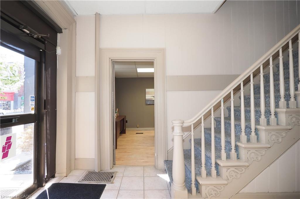 731 King Street E Property Photo 4