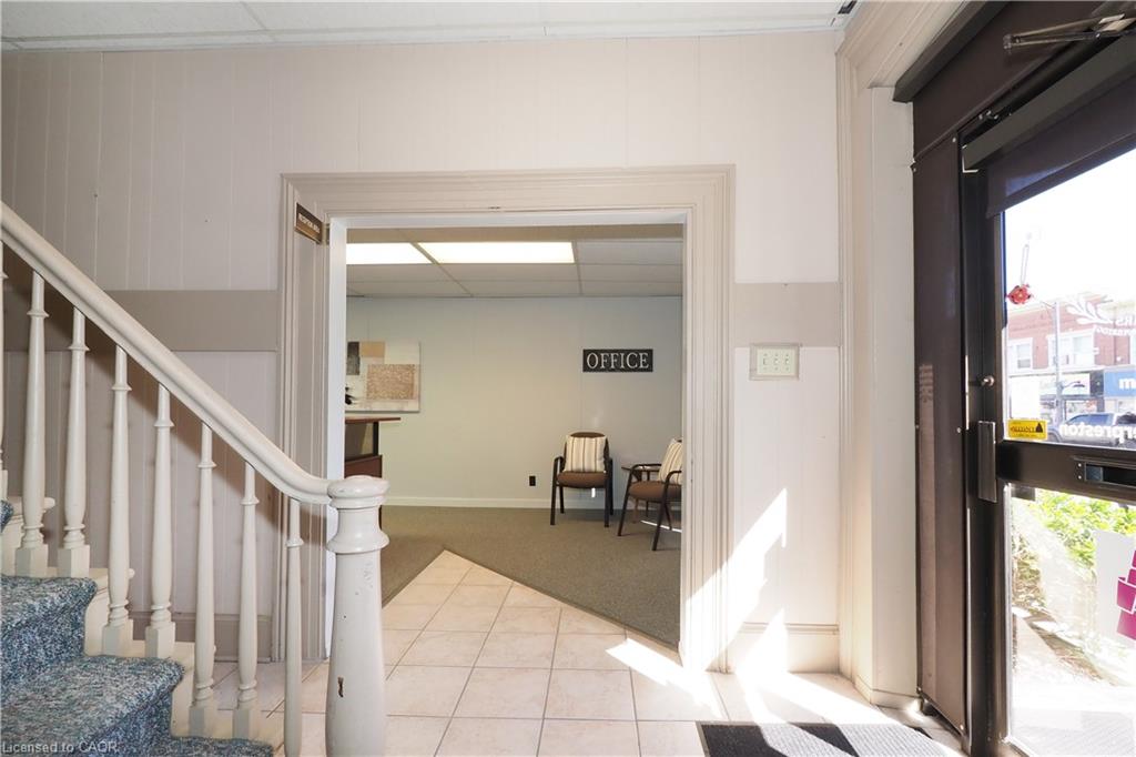 731 King Street E Property Photo 5