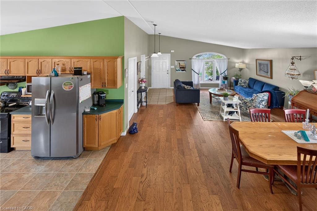 64 Caledonia Avenue Property Photo 15