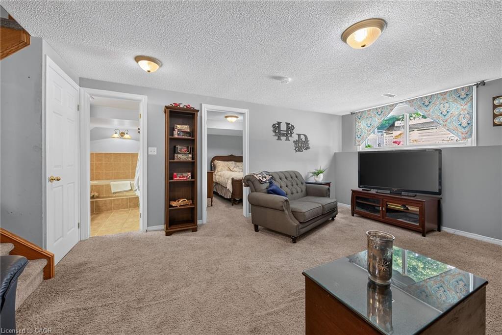 64 Caledonia Avenue Property Photo 27