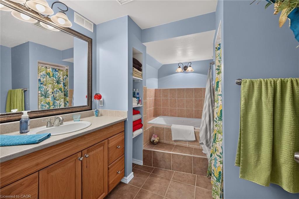 64 Caledonia Avenue Property Photo 29