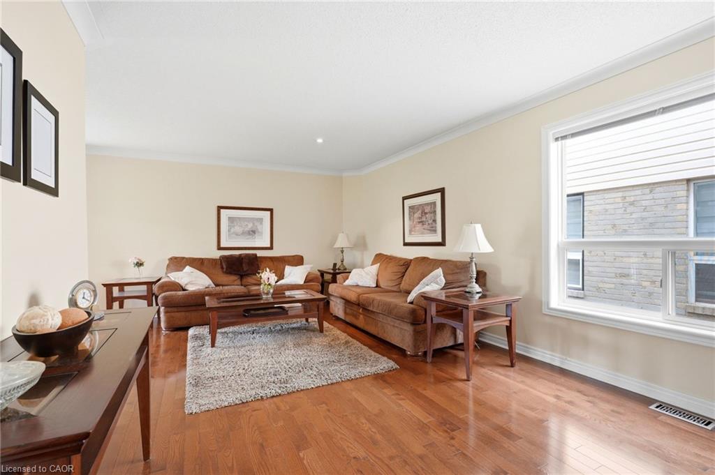 4000 Jarvis Crescent Property Photo 9