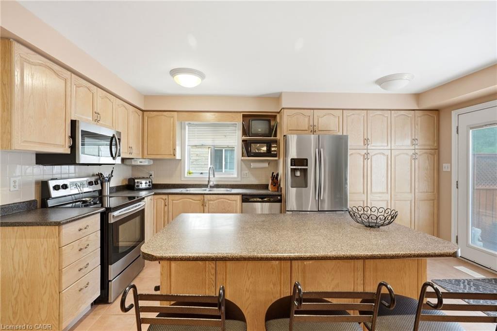 4000 Jarvis Crescent Property Photo 12