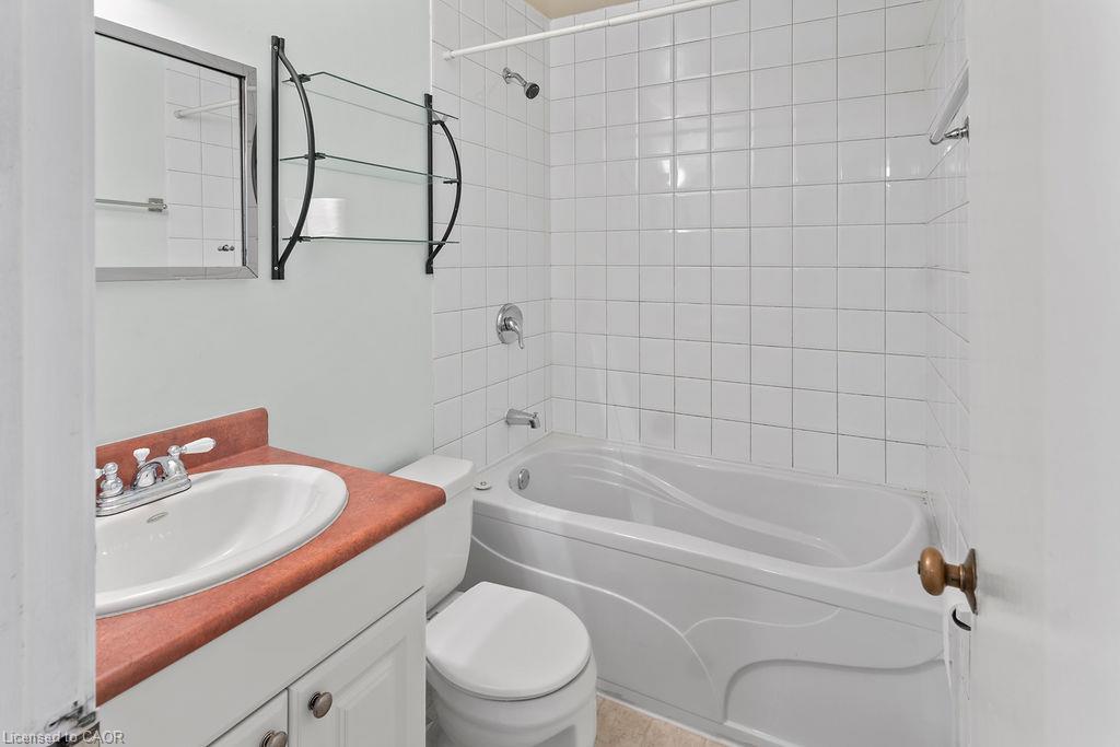 34-125 Livingston Avenue Property Photo 26