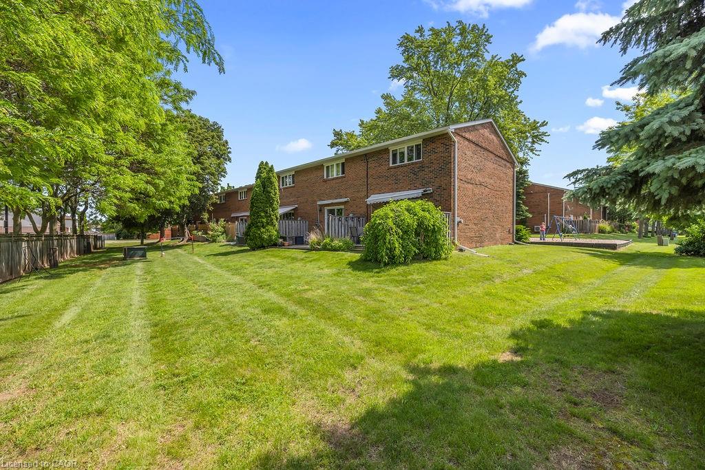 34-125 Livingston Avenue Property Photo 40