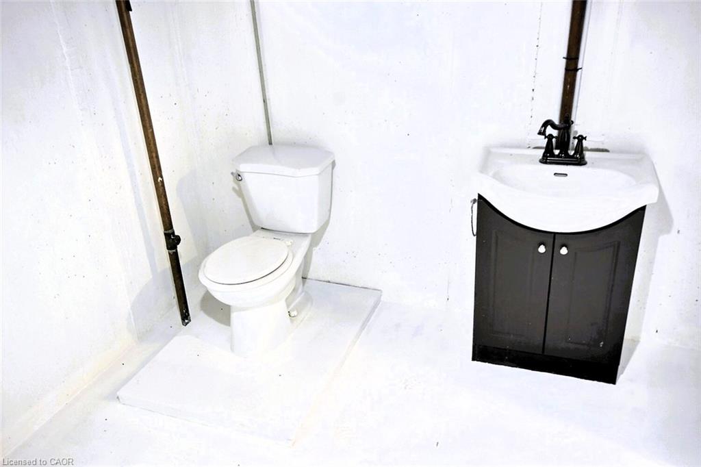 485 Broadway Street Property Photo 12