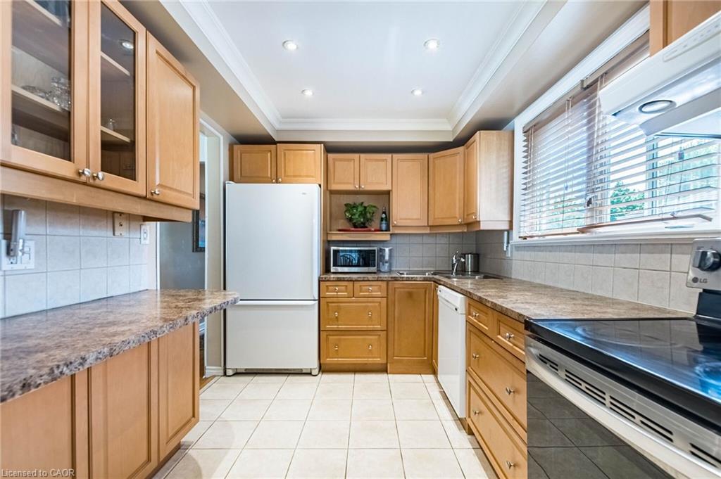 1293 Daimler Road Property Photo 12