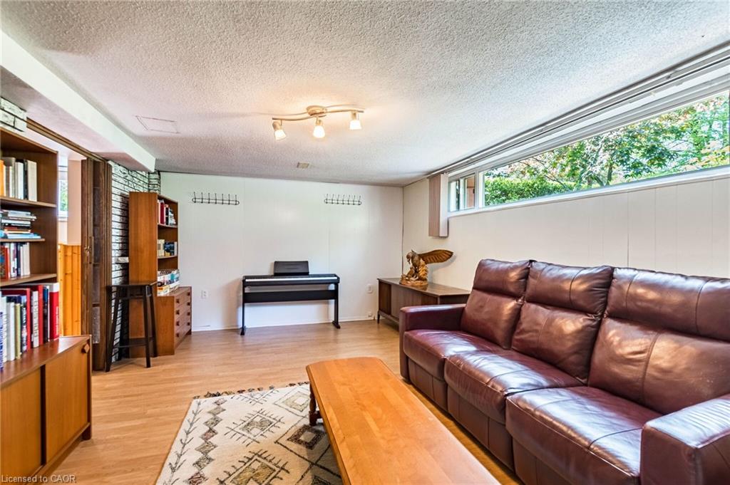 1293 Daimler Road Property Photo 25