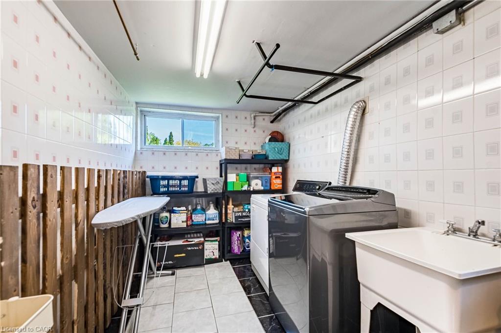 1293 Daimler Road Property Photo 27