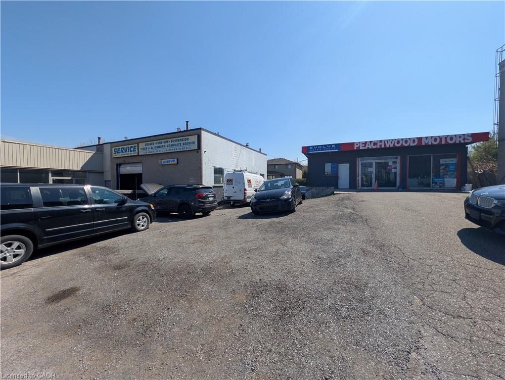 542-548 Highway 8 Property Photo 13