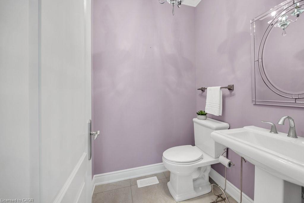 2444 Chateau Common Property Photo 17