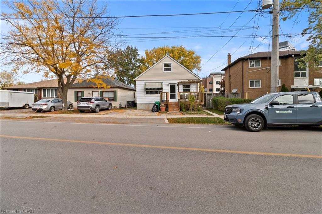 1097 Enola Avenue Property Photo 5