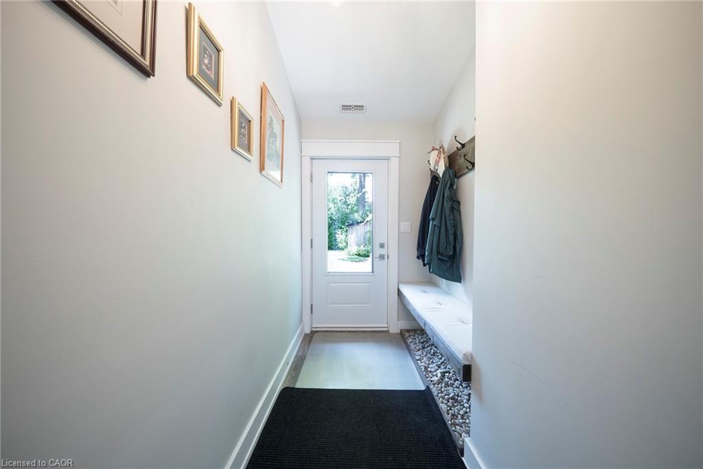 260 Owen Street Property Photo 7