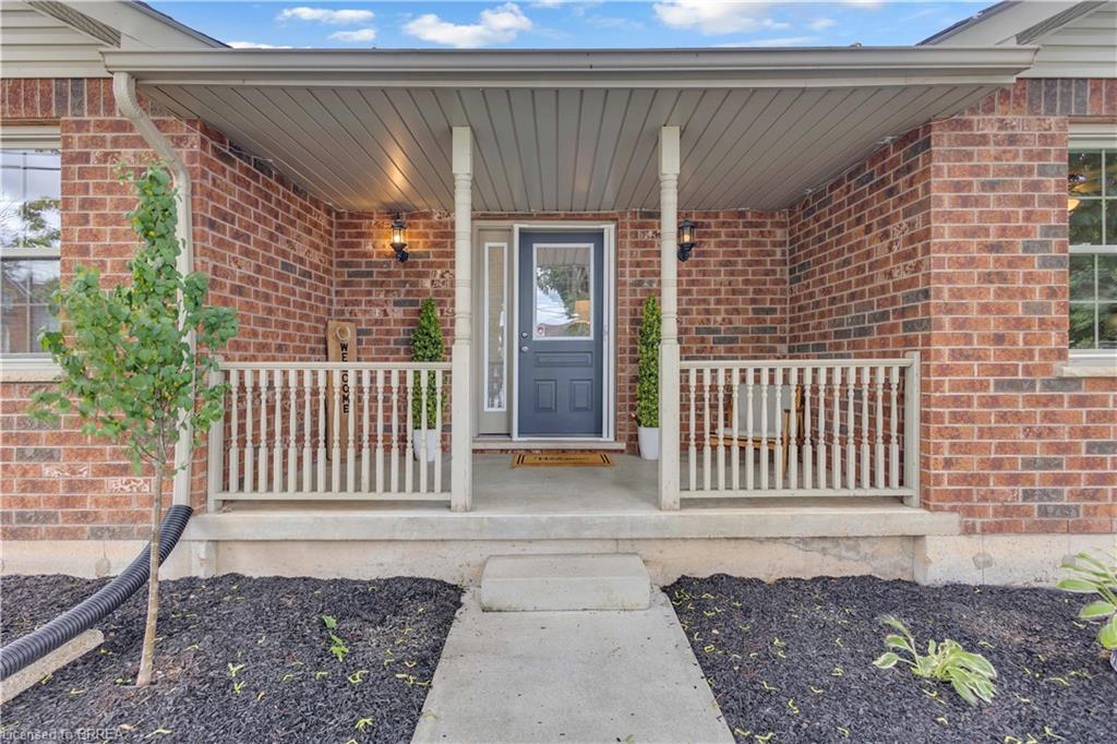 5 Walpole Drive Property Photo 3