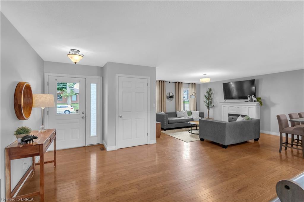 5 Walpole Drive Property Photo 4