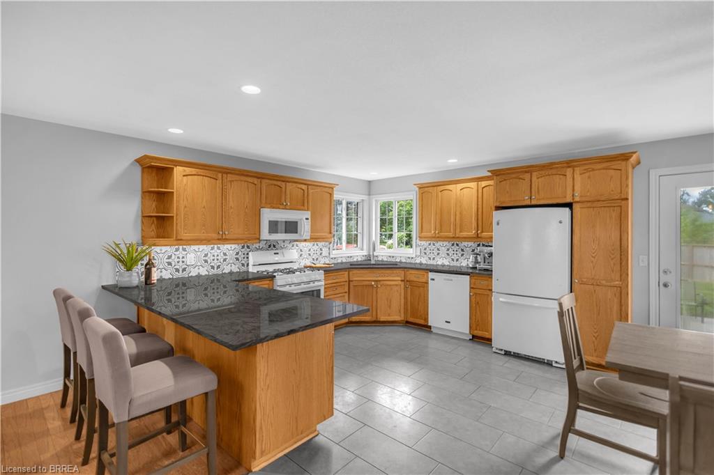 5 Walpole Drive Property Photo 11