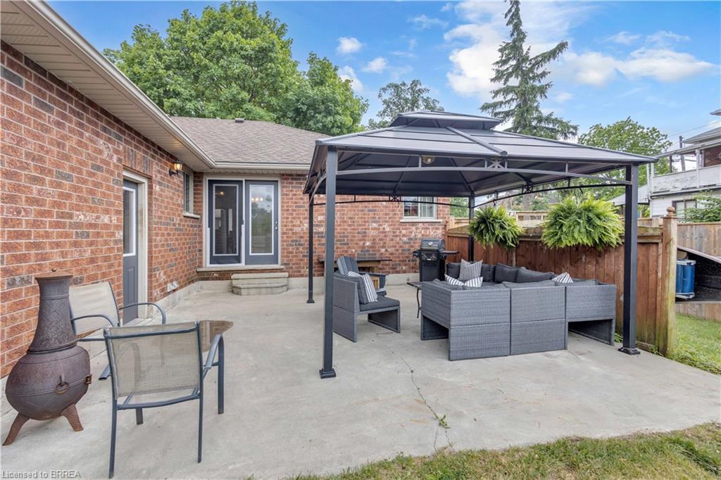 5 Walpole Drive Property Photo 31