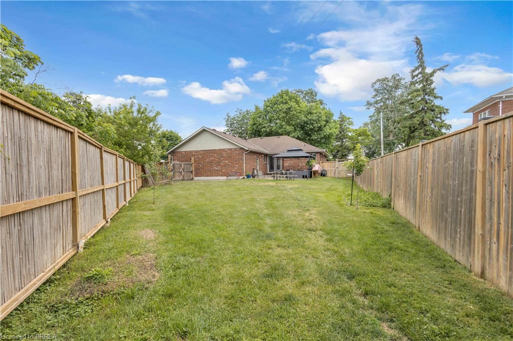 5 Walpole Drive Property Photo 34