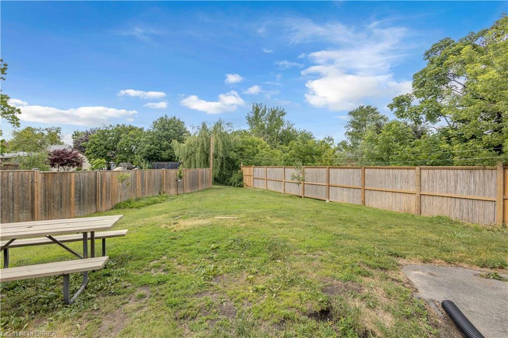 5 Walpole Drive Property Photo 36