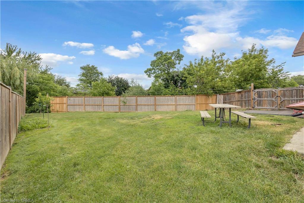 5 Walpole Drive Property Photo 37