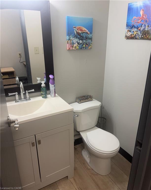 402-72 Brant Avenue Property Photo 16
