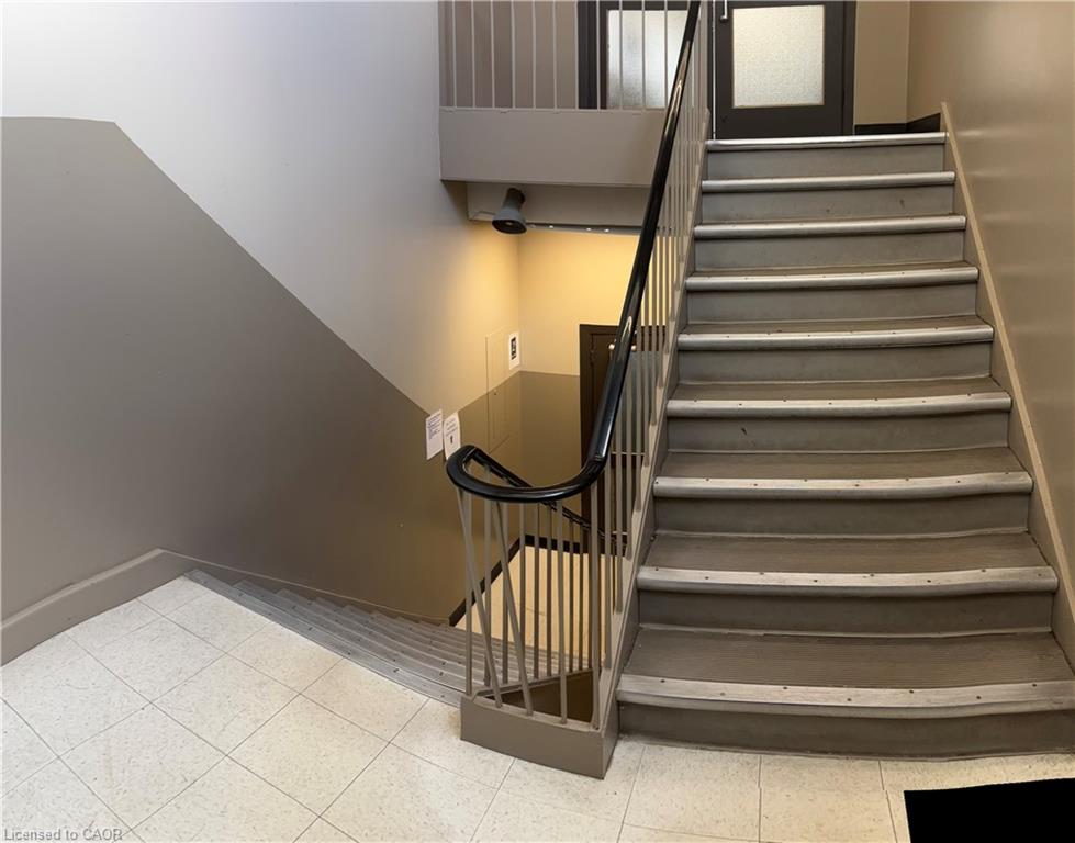 402-72 Brant Avenue Property Photo 20