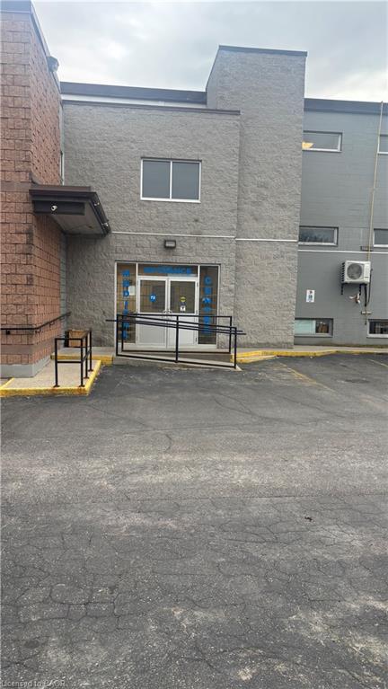 402-72 Brant Avenue Property Photo 23