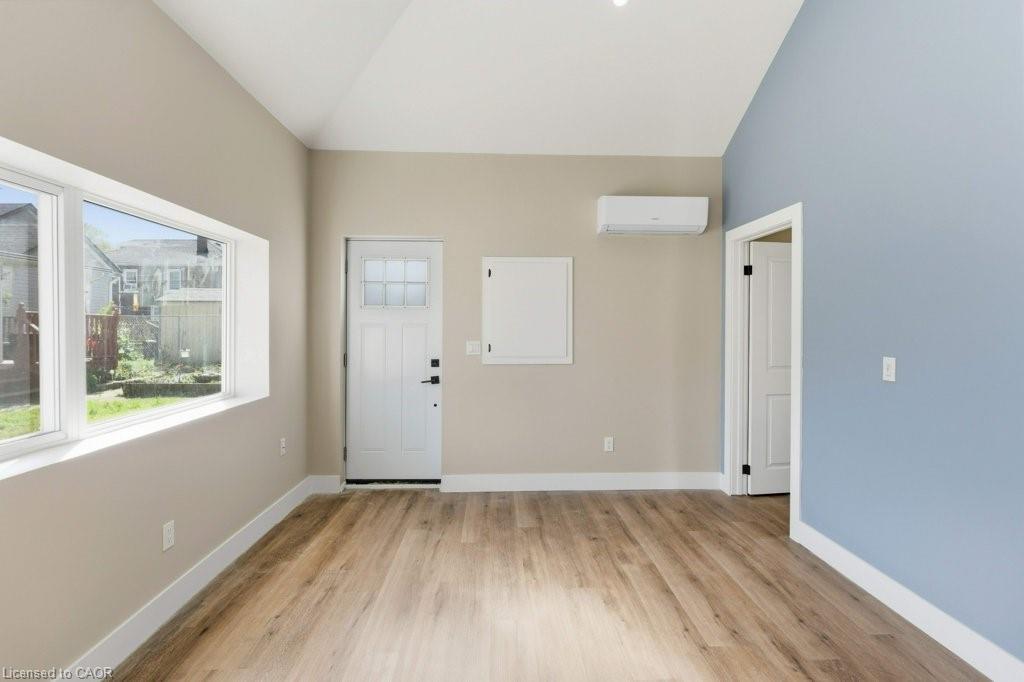 111 Mcalpine Avenue S Property Photo 29