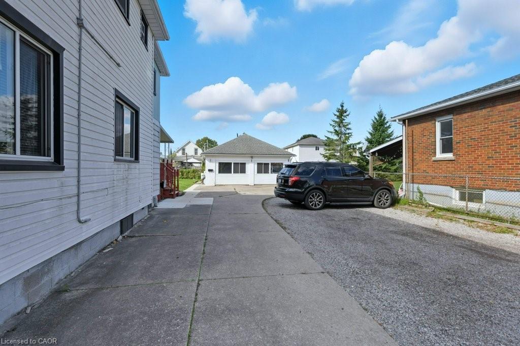 111 Mcalpine Avenue S Property Photo 39