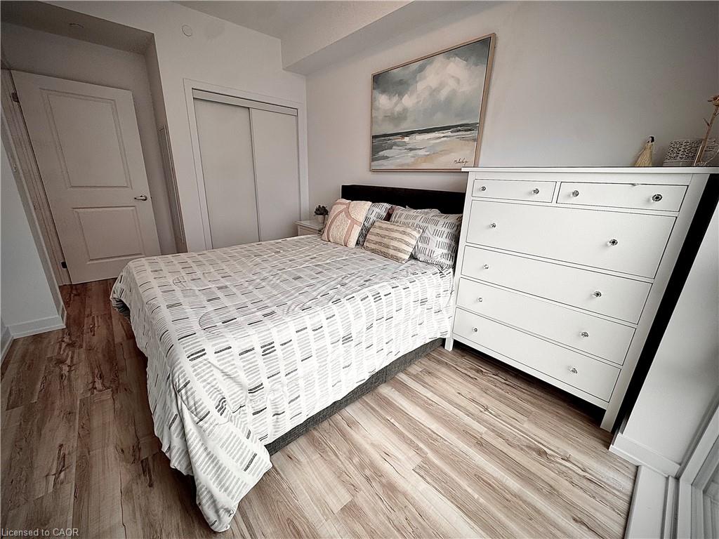 709-460 Dundas Street Property Photo 7