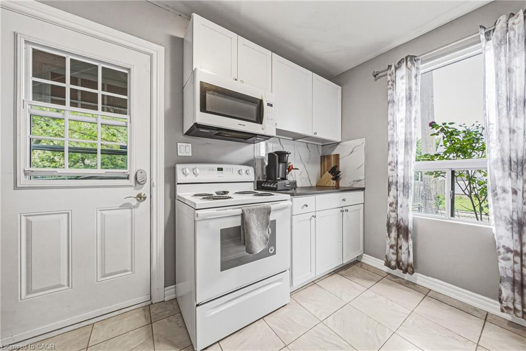 47 Fraser Avenue Property Photo 7