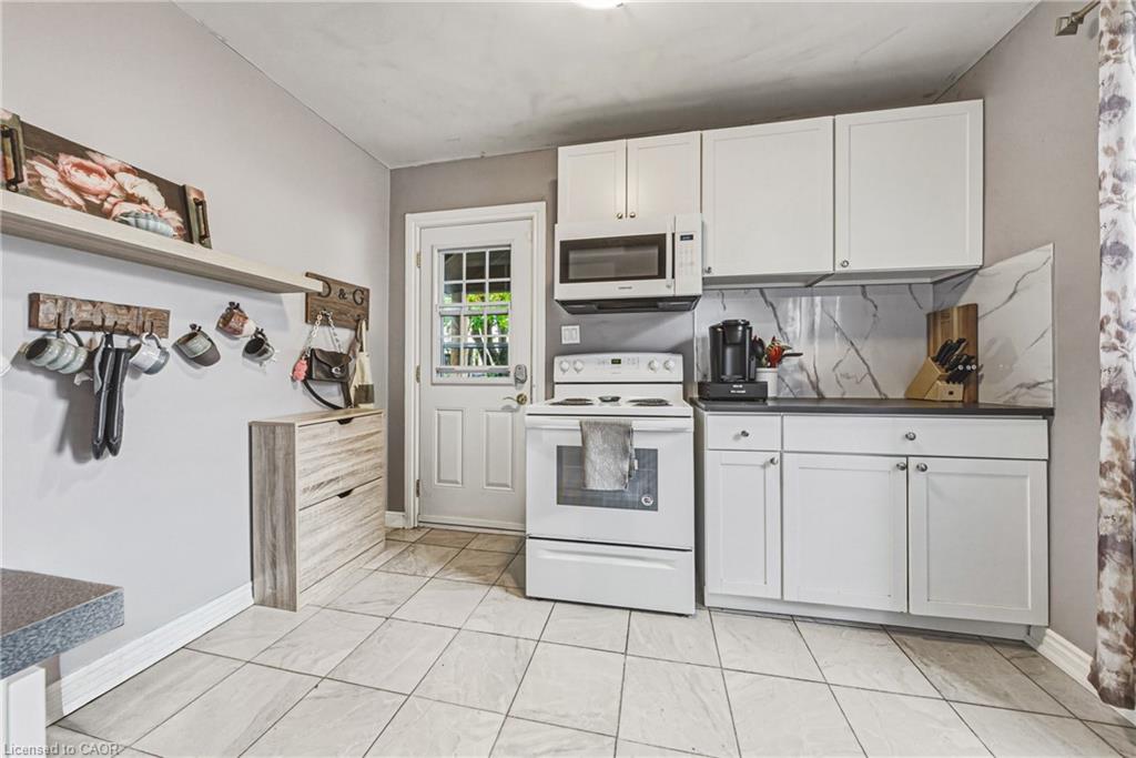 47 Fraser Avenue Property Photo 9