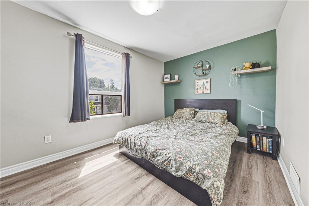 47 Fraser Avenue Property Photo 15