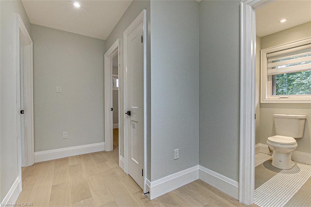 33 Tyrell Street Property Photo 16