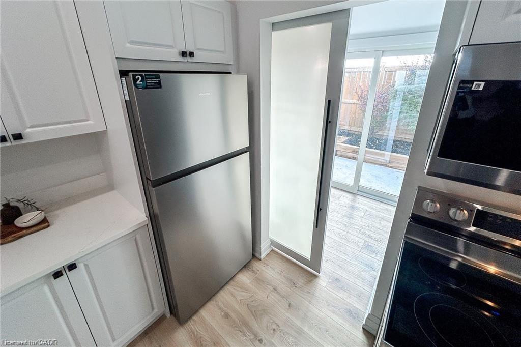 654 West 5th Street Property Photo 25