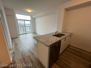 407-470 Dundas Street E Property Photo 4