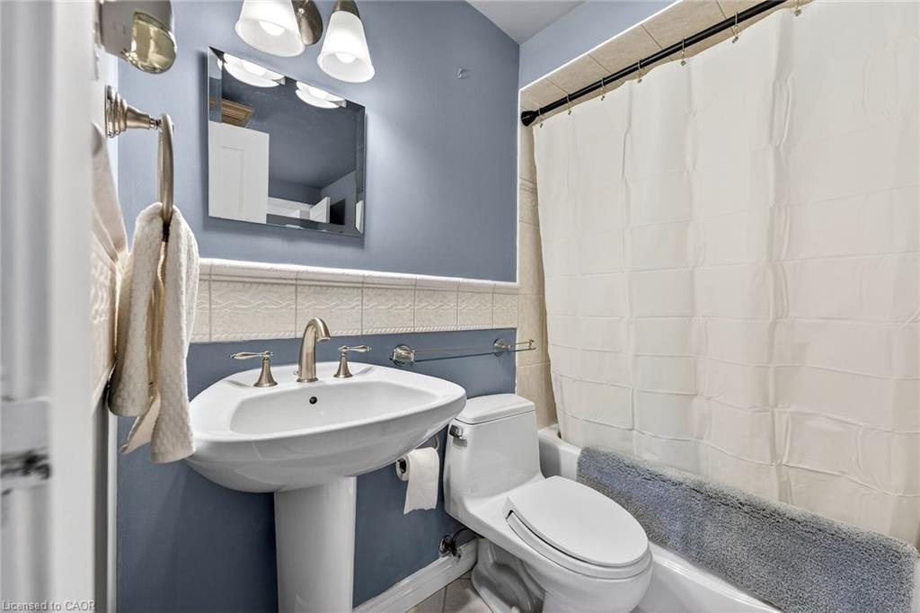 1-2252 Upper Middle Road Property Photo 23