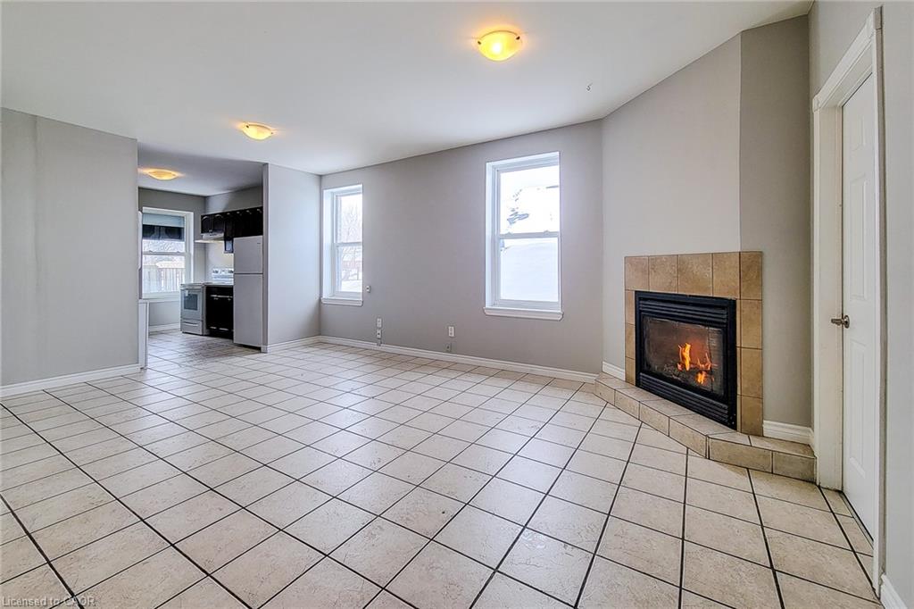 1-340 1/2 Barton Street E Property Photo 7