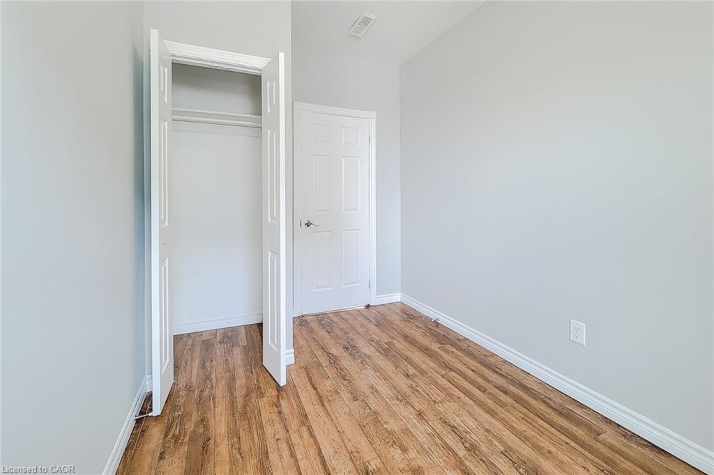 1-340 1/2 Barton Street E Property Photo 18