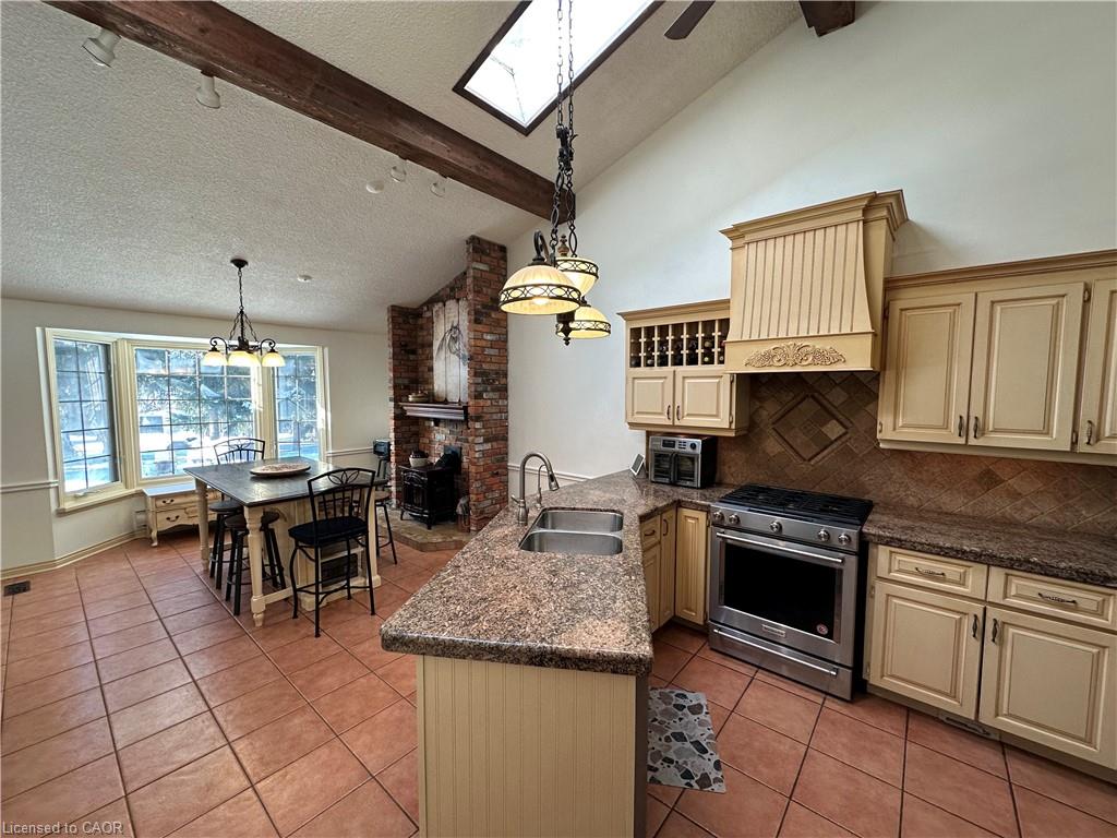 5590 Blind Line Property Photo 11