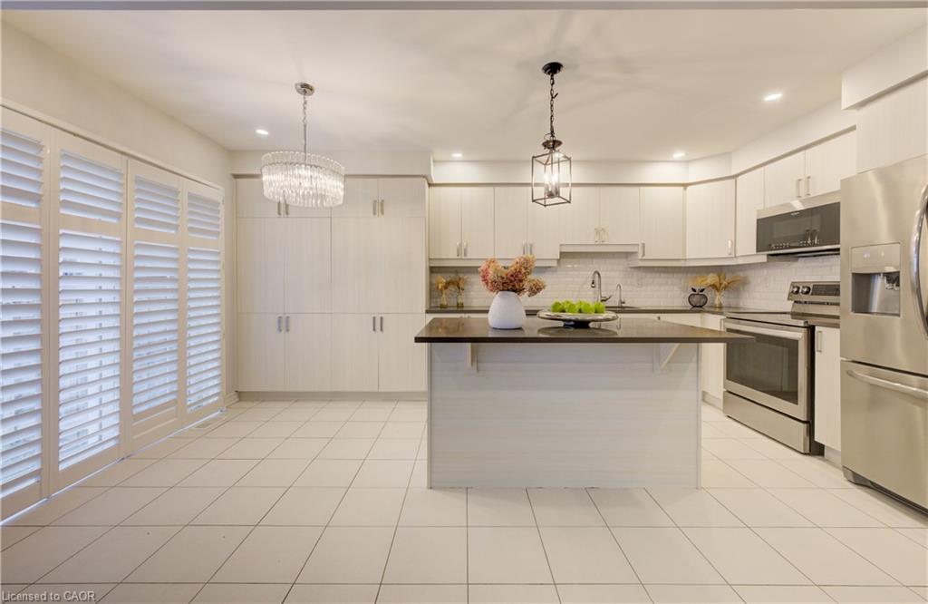 302 Jean Landing Property Photo 12