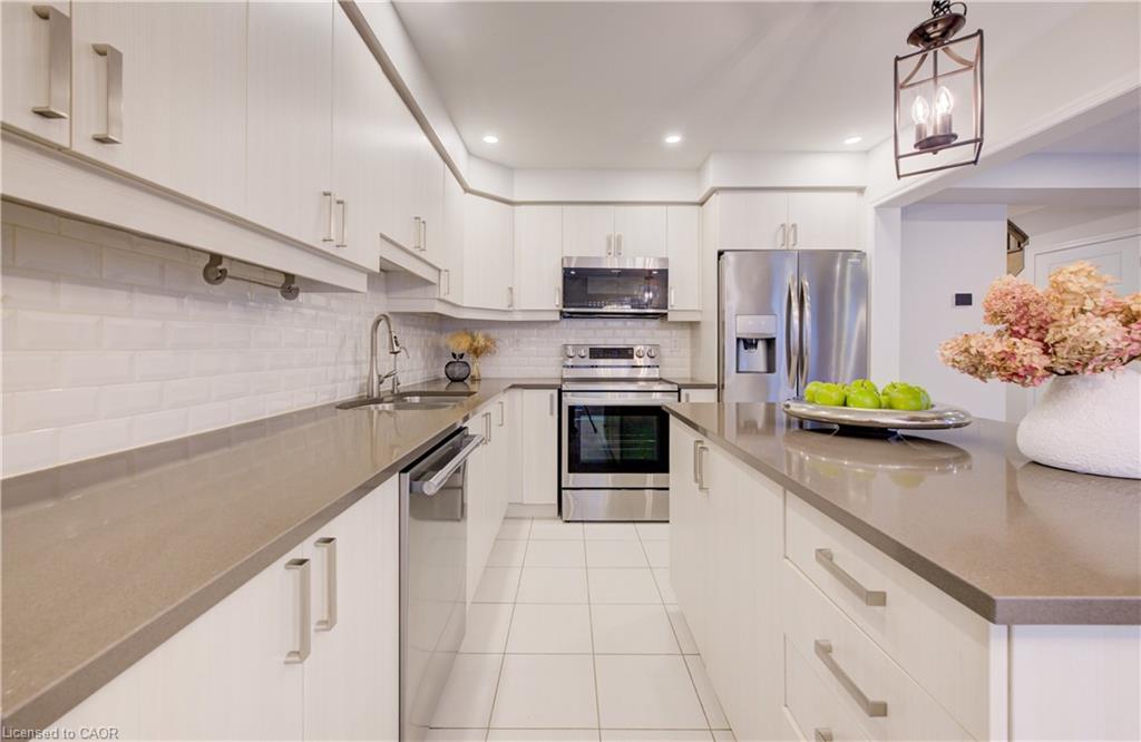 302 Jean Landing Property Photo 16
