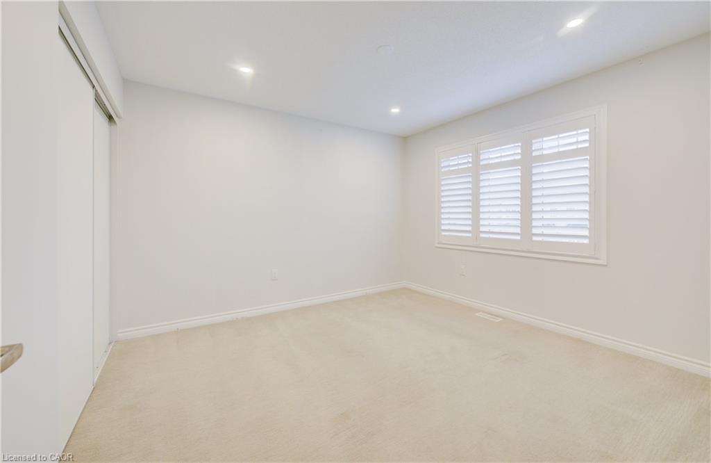 302 Jean Landing Property Photo 24