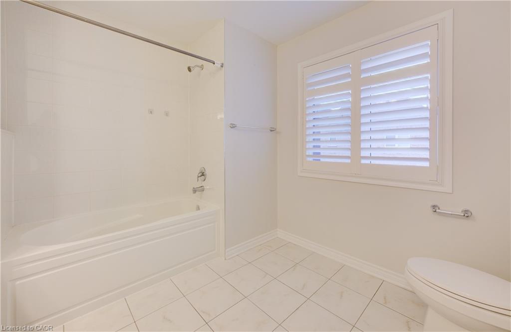 302 Jean Landing Property Photo 34