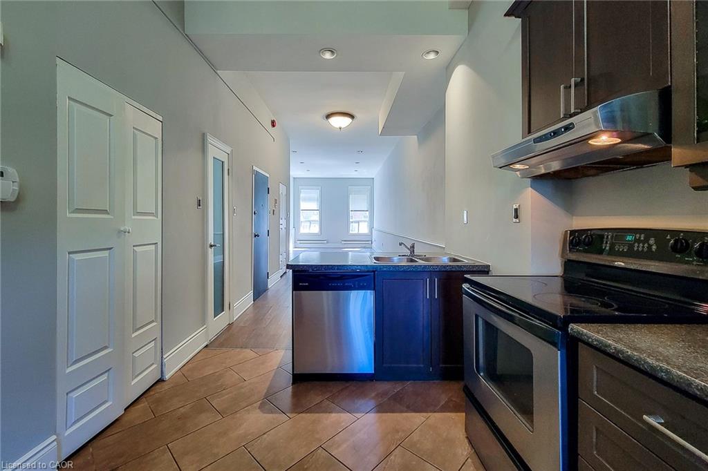 3-223 King Street E Property Photo 9